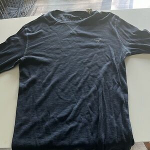 Navy Blue Long Sleeve American Eagle shirt.  Never worn great quality.